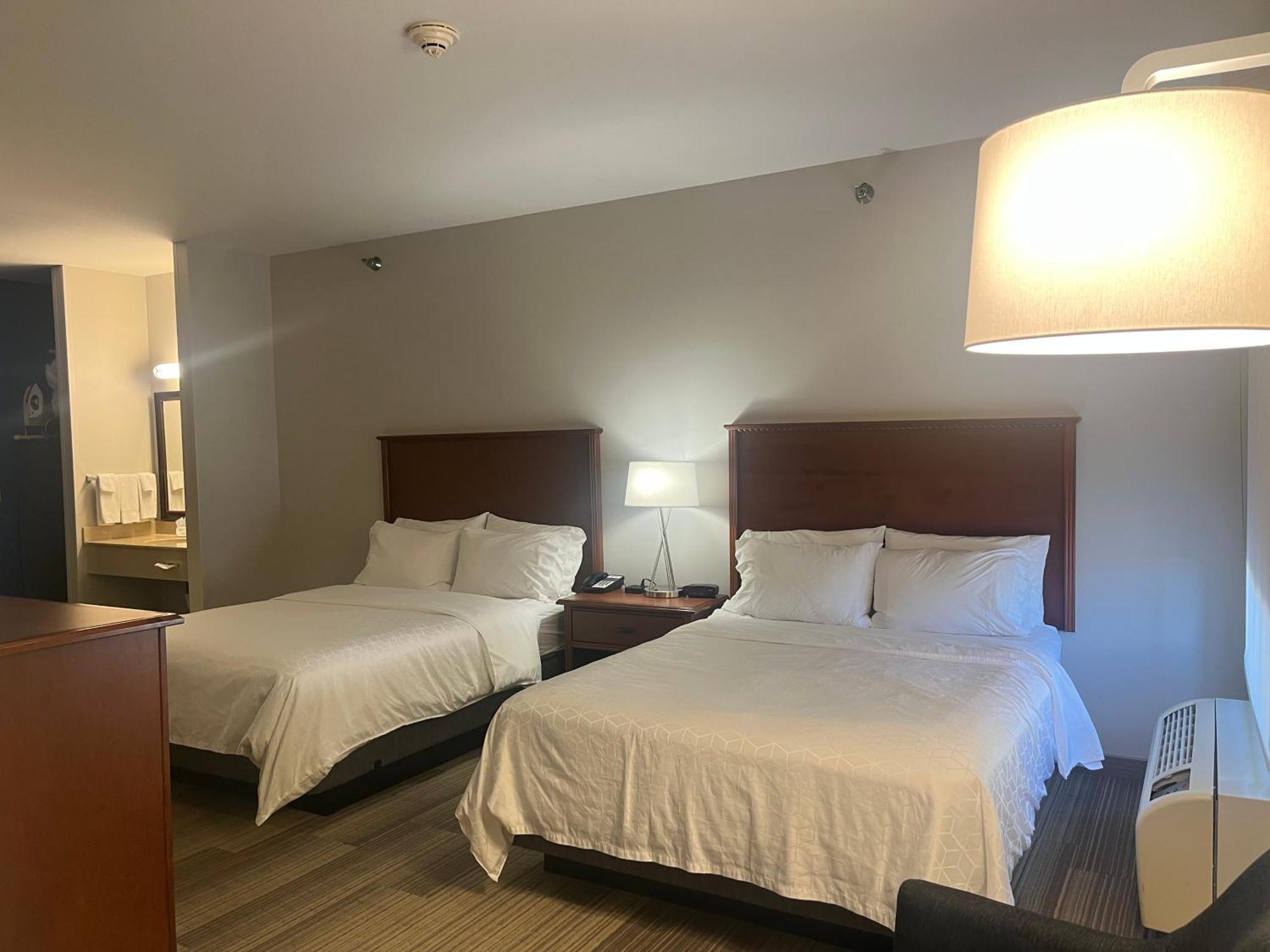 Holiday Inn Express Hotel & Suites Sioux Falls At Empire Mall By Ihg Exterior foto